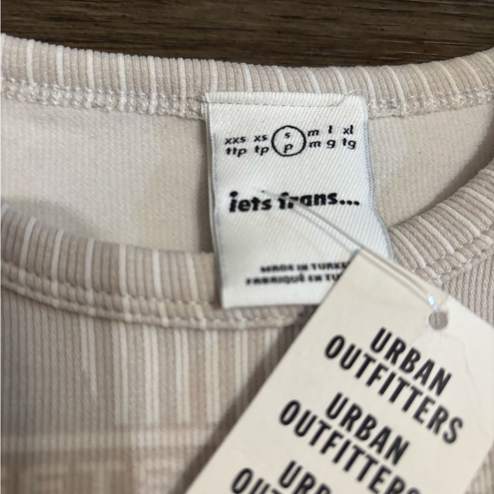 Urban Outfitters Gray Ling sleeve - Picture 5 of 7